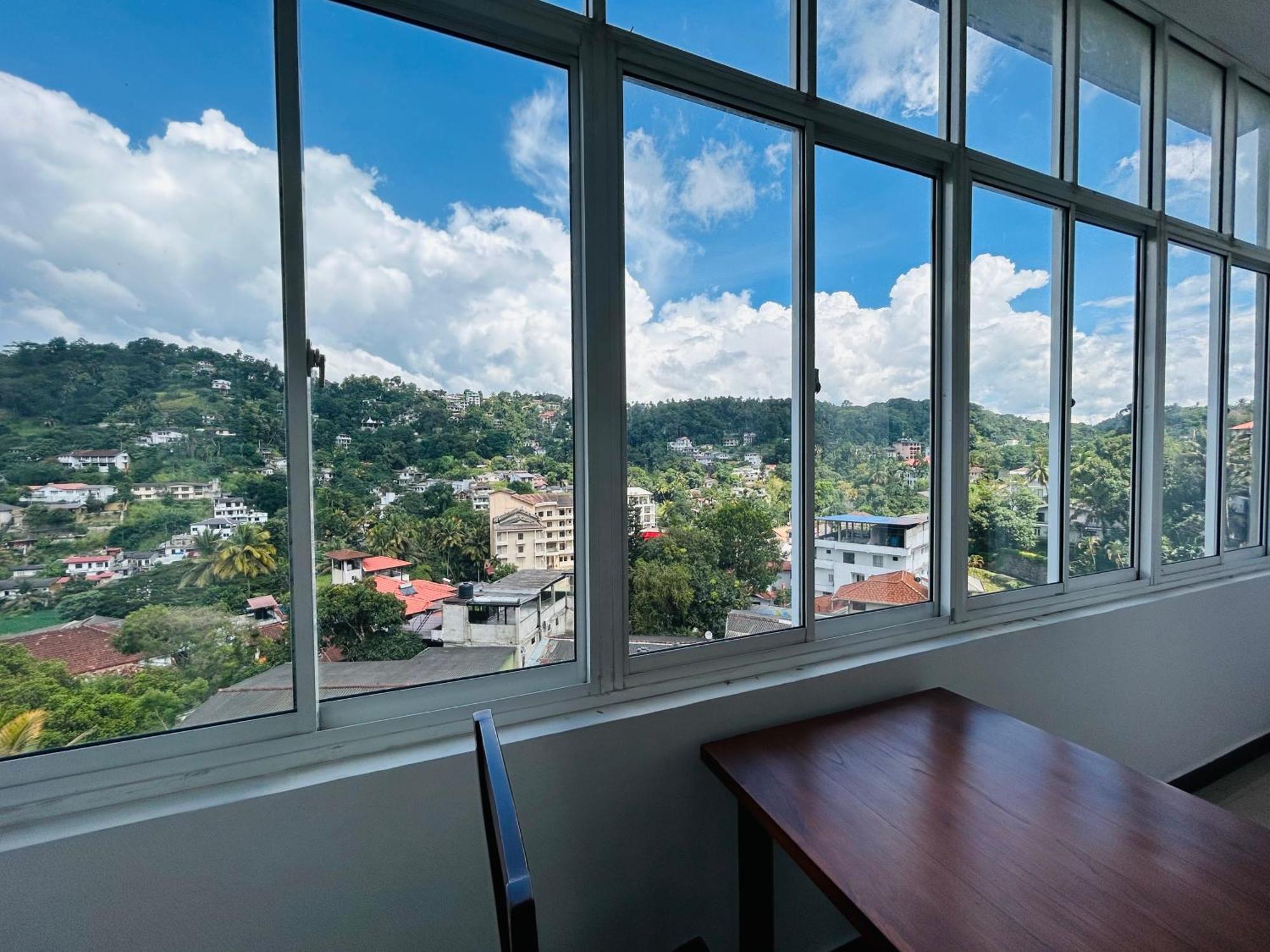 The Terrace Kandy Exteriör bild