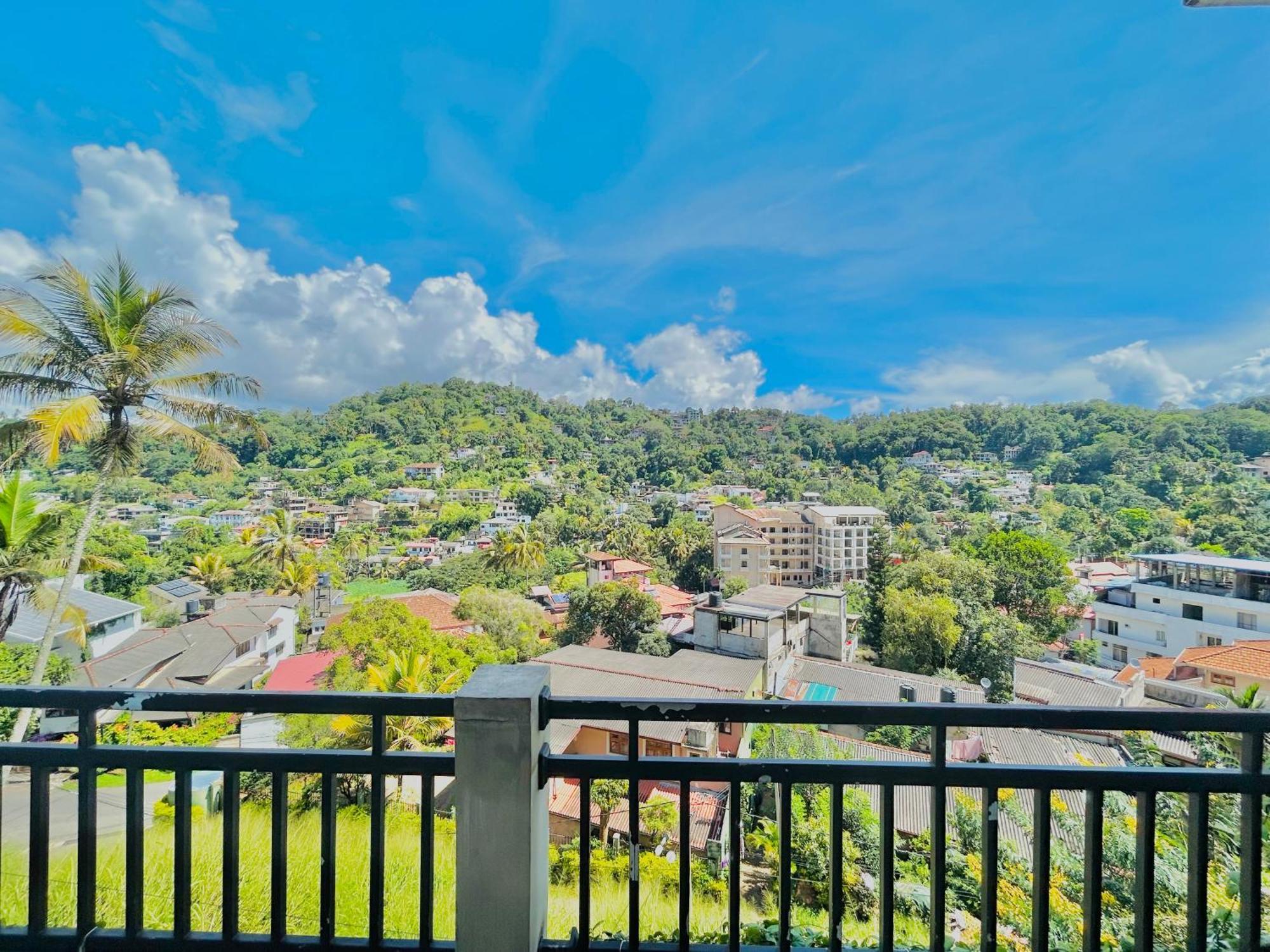 The Terrace Kandy Exteriör bild